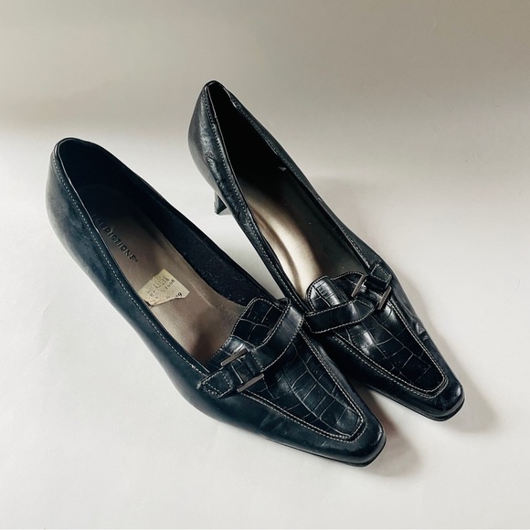 🎯3/$10 Predictions Black Shoes 8 - Picture 1 of 7